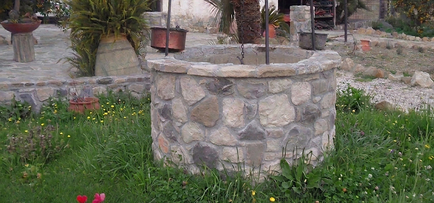 Decorazione in pietra