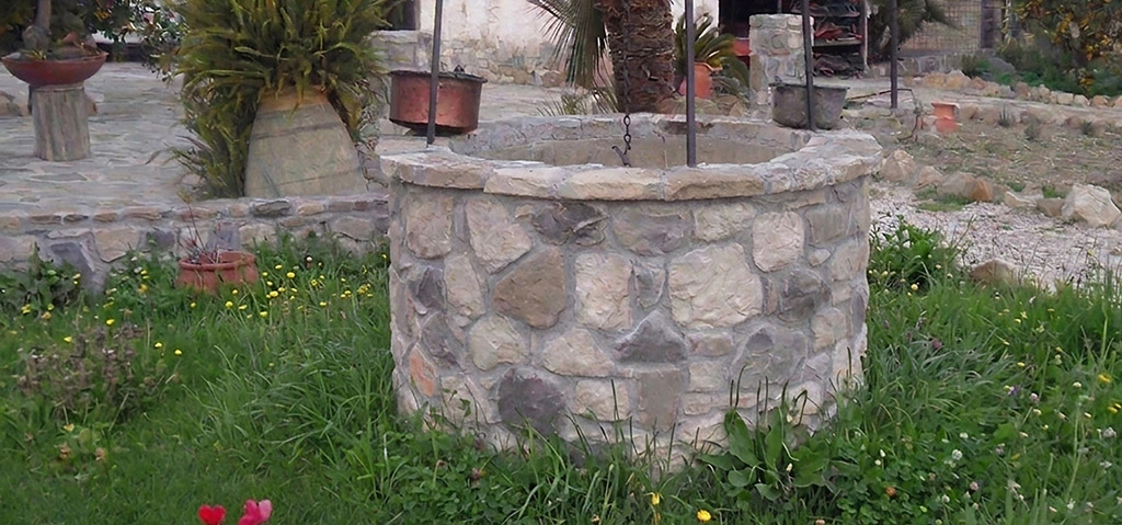 Decorazione in pietra