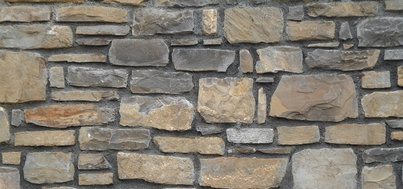 Muro in pietra con fuga
