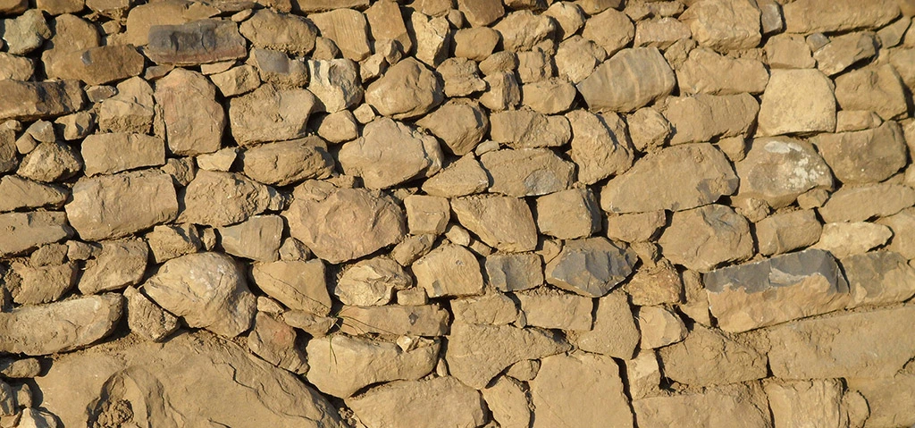Muro in pietra a secco